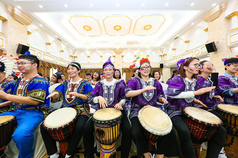 年會還能怎么玩？——游愛網(wǎng)絡(luò)600人《非洲鼓》活動