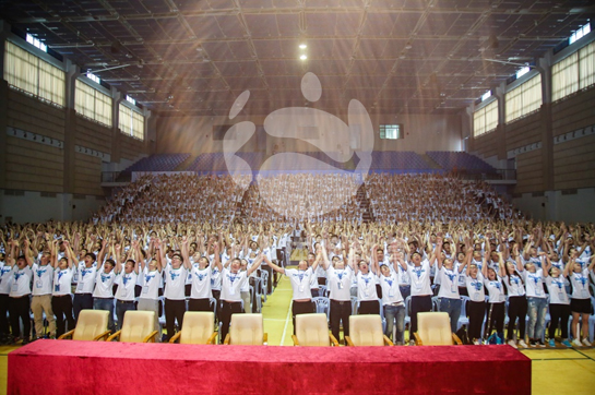 美的集團(tuán)1700人《我的世界 美的未來》拓展案例